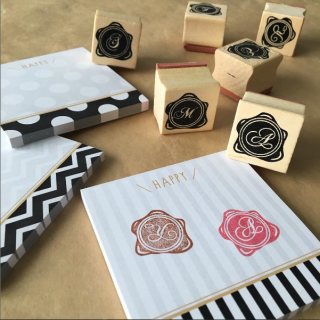 あなたの特別な１文字は何ですか？★スタンプ　“１００円で暮らしは楽しくなる。“