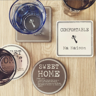 外は暑いから、おうちでカフェ気分。　★アンティーク風コースター　“１００円で暮らしは楽しくなる。“