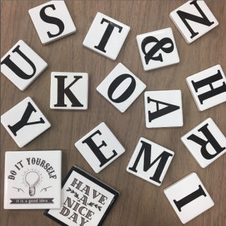 あの子の名前探しちゃう～♥　★アルファベットタイル　“１００円で暮らしは楽しくなる。“