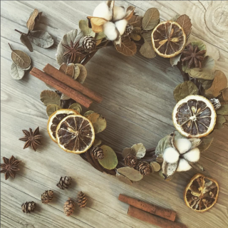 世界で1つだけのオリジナルリース 　★デコレーションドライパーツ　“１００円で暮らしは楽しくなる。“ 　　