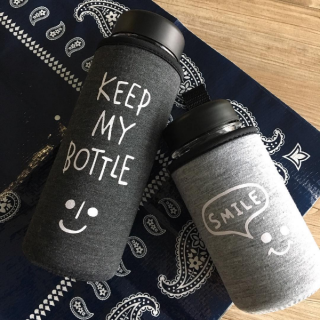 かわいいマイボトルに、にっこりスマイル♪　★ボトルカバー５００ スマイリー　“１００円で暮らしは楽しくなる。“