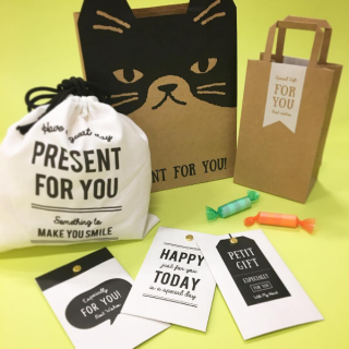 手軽に楽しめるセルフラッピング。 　#ラッピング巾着　“１００円で暮らしは楽しくなる。“