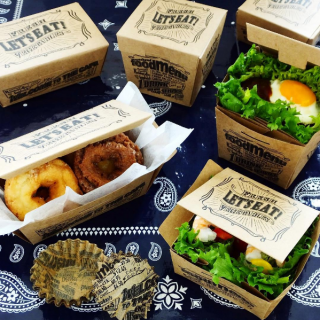 わー美味しそう！！　#行楽 #お弁当 #ピクニック #お花見　“１００円で暮らしは楽しくなる。“