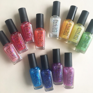 こまめにカラーを変えたいあなたに。　ジューシーカラーのピールオフネイル。　#セルフネイル #マニキュア #100均ネイル 　“１００円で暮らしは楽しくなる。“