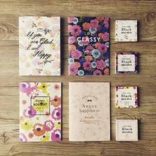 学校やオフィスでも春を感じる。　#雑貨 #文房具 #お花#春　“１００円で暮らしは楽しくなる。“