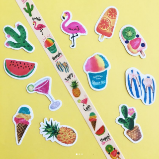 夏デザインどれにする？　#フレークシール #シール #マスキングテープ　“１００円で暮らしは楽しくなる。“