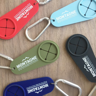 ミニタオルを持ち歩ける優れもの。この夏にいかがですか？　#アウトドア #キーホルダー #運動　“１００円で暮らしは楽しくなる。“