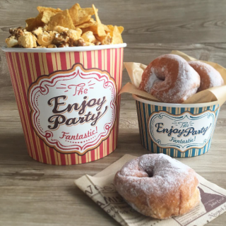 大好きなスナックをお供に今夜はDVD鑑賞会。　大好きなスナックをお供に今夜はDVD鑑賞会。　“１００円で暮らしは楽しくなる。“