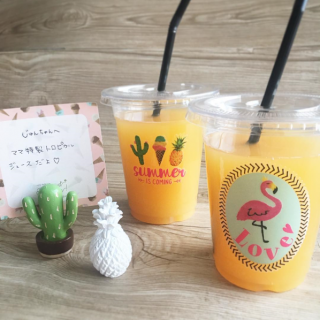 カップもデコればトロピカル気分♪　#100均 #雑貨 #ドリンク #耐水耐熱シール #シール #ステッカー #トロピカル #フラミンゴ #カクタス #パイナップル #パイン　“１００円で暮らしは楽しくなる。“