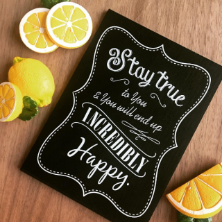 レモンの爽やかさで梅雨を乗り切ろう。　#100均 #雑貨 #マグネット #果物 #フルーツ #インテリア 　“１００円で暮らしは楽しくなる。“