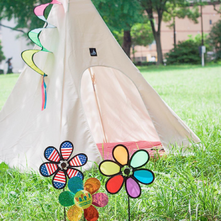 アウトドアにもお庭にも…かわいくカラフルにデコレーション！　#100均 #雑貨 #園芸 #ガーデニング #庭 #アウトドア #風車　“１００円で暮らしは楽しくなる。“