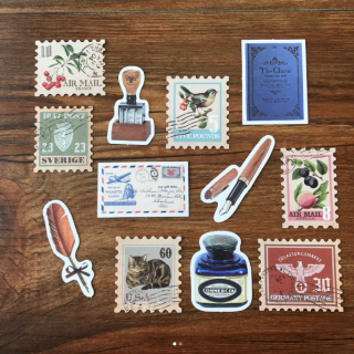 手紙や手帳に、秋のワンポイント。　#100均 #雑貨#フレークシール #シール #36枚入 #文房具 #切手 #スタンプ #アウトドア #キャンプ　“１００円で暮らしは楽しくなる。“