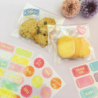 お世話になったあの人へ、心をこめたプチギフト。　#シール #日本製 #マステ素材 #箔押し #ギフト #プチギフト #ラッピング　“１００円で暮らしは楽しくなる。“