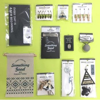 リビングインテリア　オルピシリーズ　新しいインテリアに変えてみては、いかがでしょうか。　“１００円で暮らしは楽しくなる。“