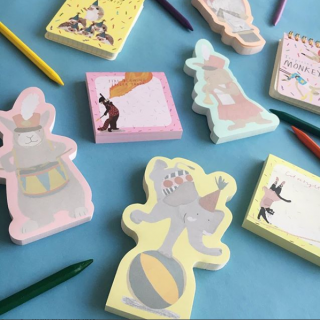 デスクにサーカスがやって来た♪　#文房具 #ステーショナリー #アニマル #動物　“１００円で暮らしは楽しくなる。“