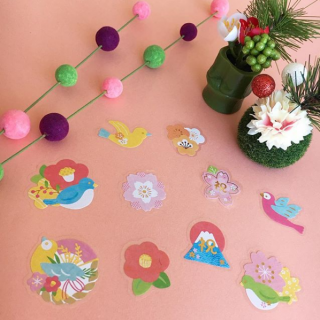 新年を迎える準備をはじめましょう。　#100均 #雑貨 #お正月 #和 #梅 #年賀状 #花 #造花 #富士山 #小鳥　“１００円で暮らしは楽しくなる。“