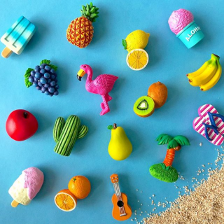 ちっちゃい夏、はっけん！　#100均 #100円ショップ #雑貨 #マグネット #アイス #サボテン #フルーツ #フラミンゴ #ビーチ #トロピカル　“１００円で暮らしは楽しくなる。“