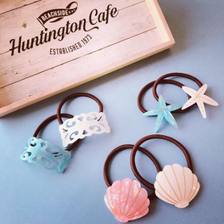 シーズンムードを盛り上げてくれるマリンカラーのシェル風ポニー 　#100均 #100円ショップ #雑貨 #シェル #貝 #ヒトデ #スターフィッシュ #海 #マリン #ヘアアレンジ #夏 #summer　“１００円で暮らしは楽しくなる。“