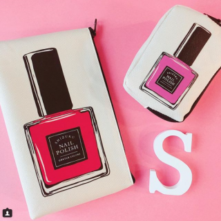 7月13日(金)頃より順次発売予定！　「ほぼ100均ネイル」でおなじみの人気ブロガーしずくさん @sizuku100 とキャンドゥが今度はポーチでコラボしました！　“１００円で暮らしは楽しくなる。“