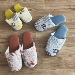 お揃いのスリッパでお部屋で一緒にリラックスしよう　 #100均 #100円ショップ#雑貨　“１００円で暮らしは楽しくなる。“