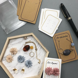 ラッピングにも心をこめて　#100均 #100円ショップ #雑貨  #ラッピング #ギフト #おくりもの　“１００円で暮らしは楽しくなる。“