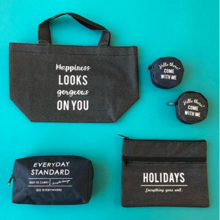 デニム柄を持ち歩こう★　#100均 #100円ショップ#雑貨 #デニム #バッグ #ポーチ #ケース #小物入れ #収納 #ロゴ #シンプル　“１００円で暮らしは楽しくなる。“