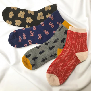 パイルでふかふかな履き心地。　#100均 #100円ショップ #雑貨 #靴下 #ソックス　“１００円で暮らしは楽しくなる。“