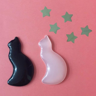 溜まった疲れをほぐしませんか。　#100均 #100円ショップ #雑貨 #カッサ #マッサージ #リンパ流し #ツボ押し #猫 #ネコ　“１００円で暮らしは楽しくなる。“