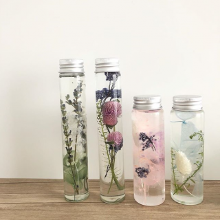 世界に一つだけのハーバリウムをつくりませんか？　#100均 #100円ショップ #雑貨 #インテリア #ハンドメイド　“１００円で暮らしは楽しくなる。“