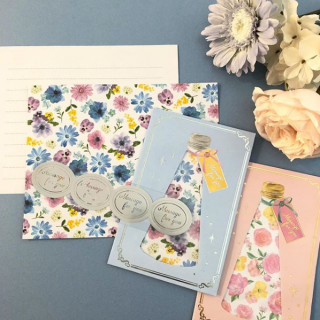 たまには手書きのお手紙もいいよね。　#100均 #100円ショップ #雑貨 #mycando #手紙 #レター #花 #花柄 #フラワー #造花#100均 #100円ショップ #雑貨 #mycando #手紙 #レター #花 #花柄 #フラワー #造花　“１００円で暮らしは楽しくなる。“