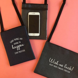 大事なものだけもってふらっとおでかけ♪　#cando #100均 #100円ショップ #雑貨  #ポーチ　“１００円で暮らしは楽しくなる。“