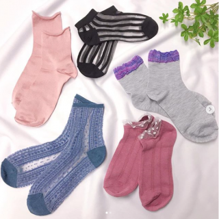明日はどれを履こうかな♪　#100均 #100円ショップ #雑貨 #mycando #靴下 #ソックス #socks #春夏 #メッシュ #シースルー　“１００円で暮らしは楽しくなる。“