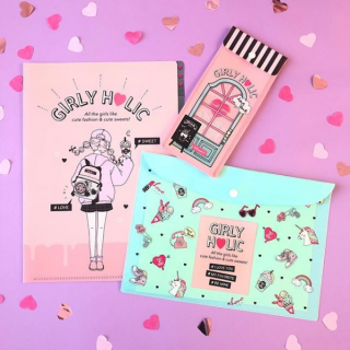 華やかな色は気分もあがる♪ 　#100均 #100円ショップ#雑貨 #文具 #女の子 #ガーリー #ユニコーン #虹 #ハート #アイス #ブリーフケース #ＰＯＰ #ピンク #ミント #ケース #ＰＶＣ #ペンケース　“１００円で暮らしは楽しくなる。“