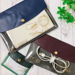 GW前のお出かけ準備に、いかが？　#100均 #100円ショップ #雑貨 #ポーチ #ケース #ダークカラー　“１００円で暮らしは楽しくなる。“