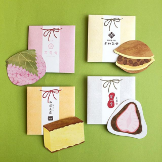 甘いお菓子に甘い想い、こめてみる？　#100均 #100円ショップ#雑貨 #さくらもち #どらやき #苺大福 #カステラ #和 #和菓子　“１００円で暮らしは楽しくなる。“