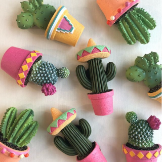 人気のサボテンをメキシカンなモチーフにしました。 　#100均 #100円ショップ #雑貨 #サボテン #マグネット #磁石 #メキシカン #夏　“１００円で暮らしは楽しくなる。“
