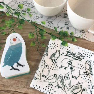 キッチンに小鳥たちをお迎えしませんか？　#100均 #100円ショップ #雑貨 #mycando  #鳥 #インコ #bird #キッチン　“１００円で暮らしは楽しくなる。“