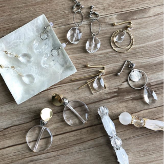 夏に着けたい涼しげなクリアアクセサリー。　#100均 #100円ショップ #雑貨 #mycando #アクセサリー #ピアス #イヤリング #ヘアフック #バレッタ　“１００円で暮らしは楽しくなる。“