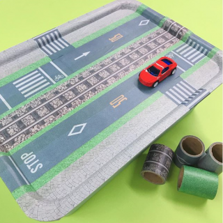 ぺたぺたぺたっ。自分で作れる自分だけの道路。　#100均 #100円ショップ #雑貨 #mycando #マステ #マスキングテープ #デコ #おもちゃ #車　“１００円で暮らしは楽しくなる。“