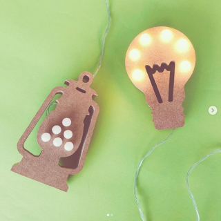 お部屋のアクセントやキャンプにもぴったりな、マーキーライト！　#100均 #100円ショップ #雑貨 #mycando #マーキーライト #インテリア #ライト #キャンプ #キング #クラウン　“１００円で暮らしは楽しくなる。“