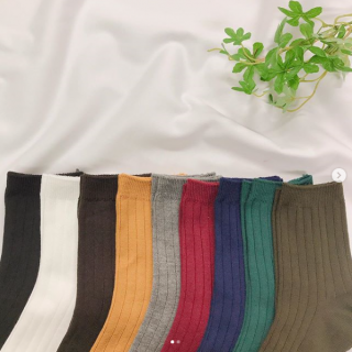 秋らしいシックな色合い。　#100均 #100円ショップ #雑貨 #mycando #ソックス #socks #秋冬 #autumn #wintter #カラー　“１００円で暮らしは楽しくなる。“