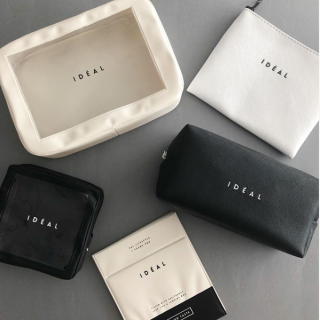 シンプルだけど、こだわりの質感。 生活を邪魔しないスタイリッシュデザイン。　#100均 #100円ショップ #雑貨 #mycando #モノクロ #モノトーン #白黒 #シンプル #スタイリッシュ #ポーチ #ミラー　“１００円で暮らしは楽しくなる。“