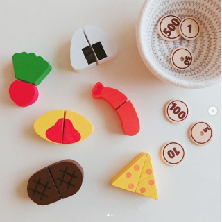 おりょうりする？　おかいものする？　#100均 #100円ショップ #雑貨 #mycando #おにぎり #ウインナー #エビフライ　“１００円で暮らしは楽しくなる。“