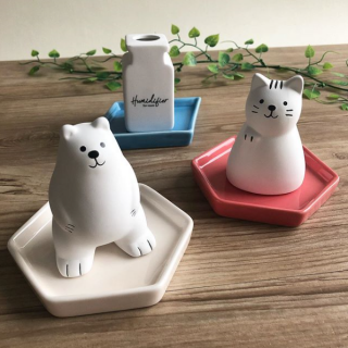 冬の空気に潤いを。心には癒しをくれる簡単加湿器♪ 　#100均 #100円ショップ #雑貨 #mycando #加湿 #インテリア #潤い #エコ #電源不要 #コンパクト #枕元 #デスク周り　“１００円で暮らしは楽しくなる。“