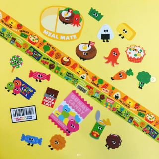 貼っているうちにおなかがすいてきちゃう　#100均 #100円ショップ #雑貨 #mycando #ファーストフード #デザート #フルーツ #果物 #スイーツ #野菜 #ベジタブル #お弁当　“１００円で暮らしは楽しくなる。“