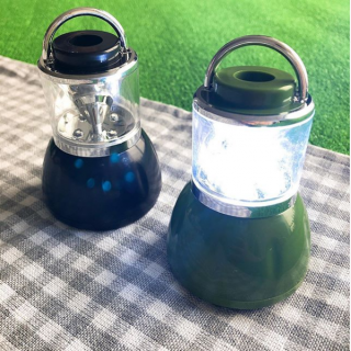 ちっちゃくてもお役にたちます　#100均 #100円ショップ #雑貨 #mycando #吊り下げ用フック付き #電池別売 #単４乾電池×3本 #ライト #電気　“１００円で暮らしは楽しくなる。“