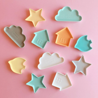 カラフルミニプレートで気分も上がる。　#100均 #100円ショップ #雑貨 #mycando #豆皿 #食器 #プレート #磁器 #電子レンジ使用可 #食洗機使用可 #食卓　“１００円で暮らしは楽しくなる。“