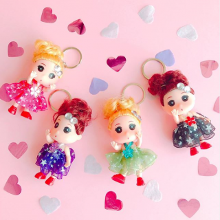 かわいい女の子のキーホルダー　#100均 #100円ショップ #雑貨 #mycando #フィギュア #お人形 #人形　“１００円で暮らしは楽しくなる。“
