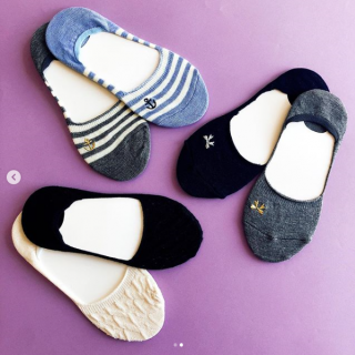 シンプルで使いやすいフットカバー。　#100均 #100円ショップ #雑貨 #mycando #深履き #刺繍 #ワンポイント #リボン #イカリ #リンクス　“１００円で暮らしは楽しくなる。“