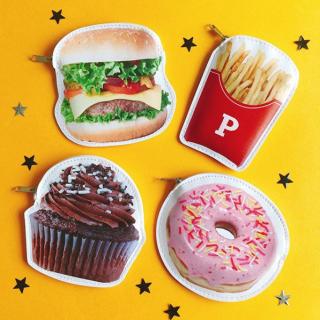 大好きな食べ物にお気に入りをいれよう　#100均 #100円ショップ #雑貨 #mycando #ハンバーガー #ポテト #ドーナツ #カップケーキ　“１００円で暮らしは楽しくなる。“